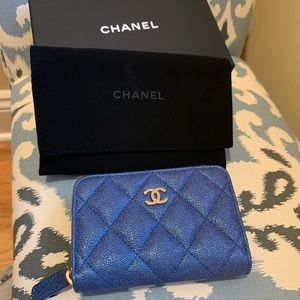 Chanel zip around card holder in blue iridescent